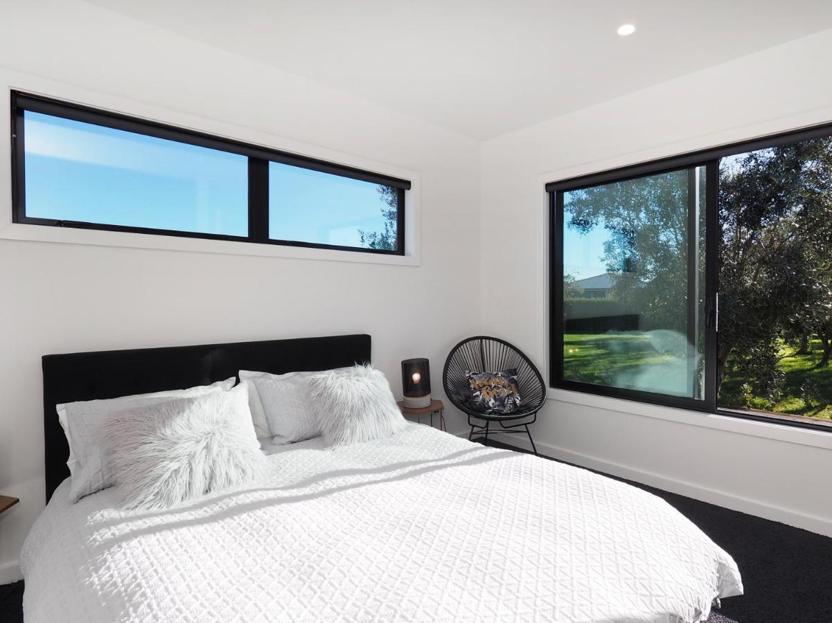 Pinot Longbox - Martinborough Holiday Home Экстерьер фото