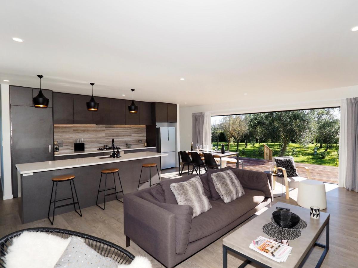 Pinot Longbox - Martinborough Holiday Home Экстерьер фото
